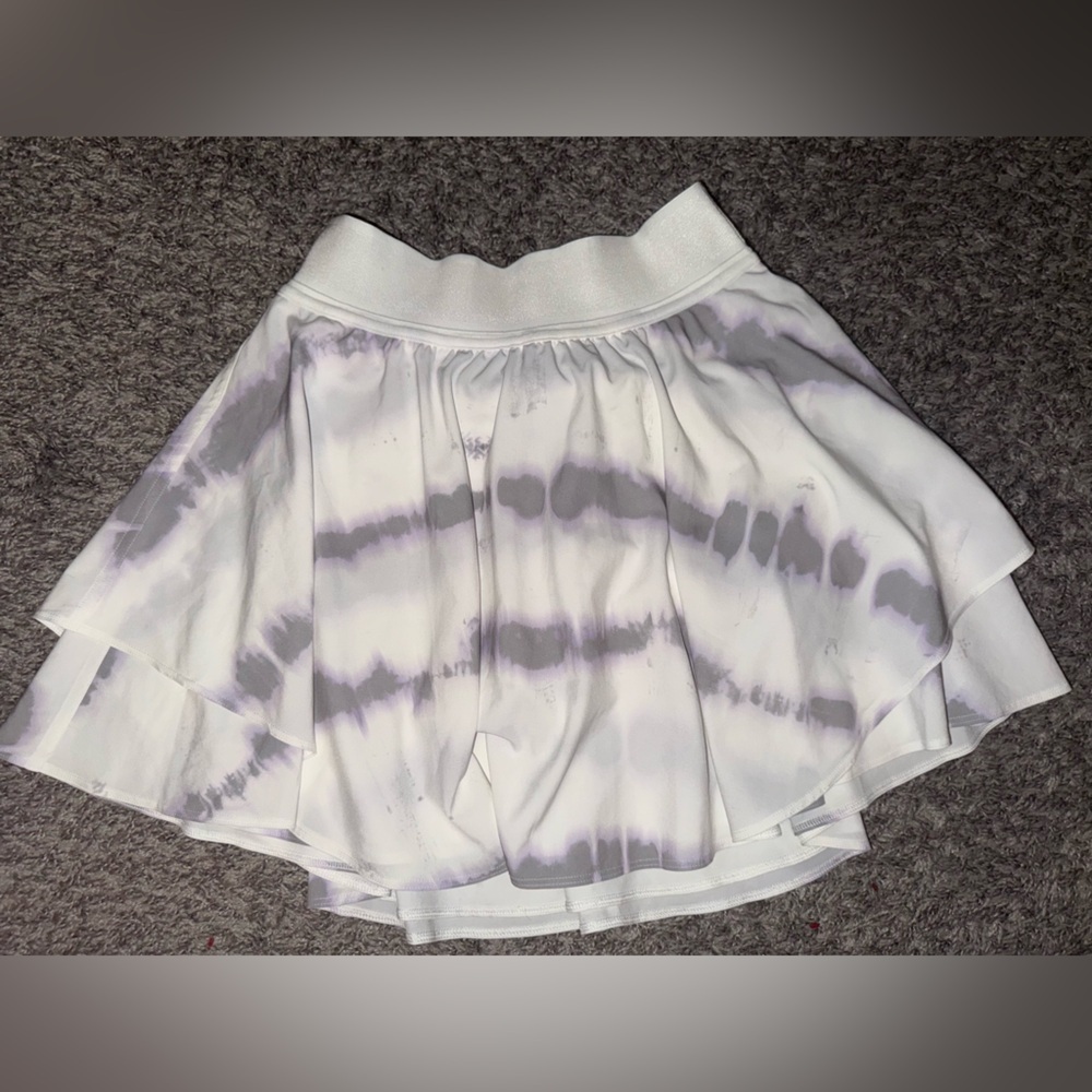 Women’s Lululemon Transverse Lilac Multi Color Court Rival High-Rise Skirt Sz 2